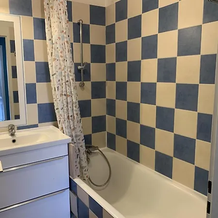 Climatise, Vue - 4 Pers. - Fr-1-335-209 Hyeres